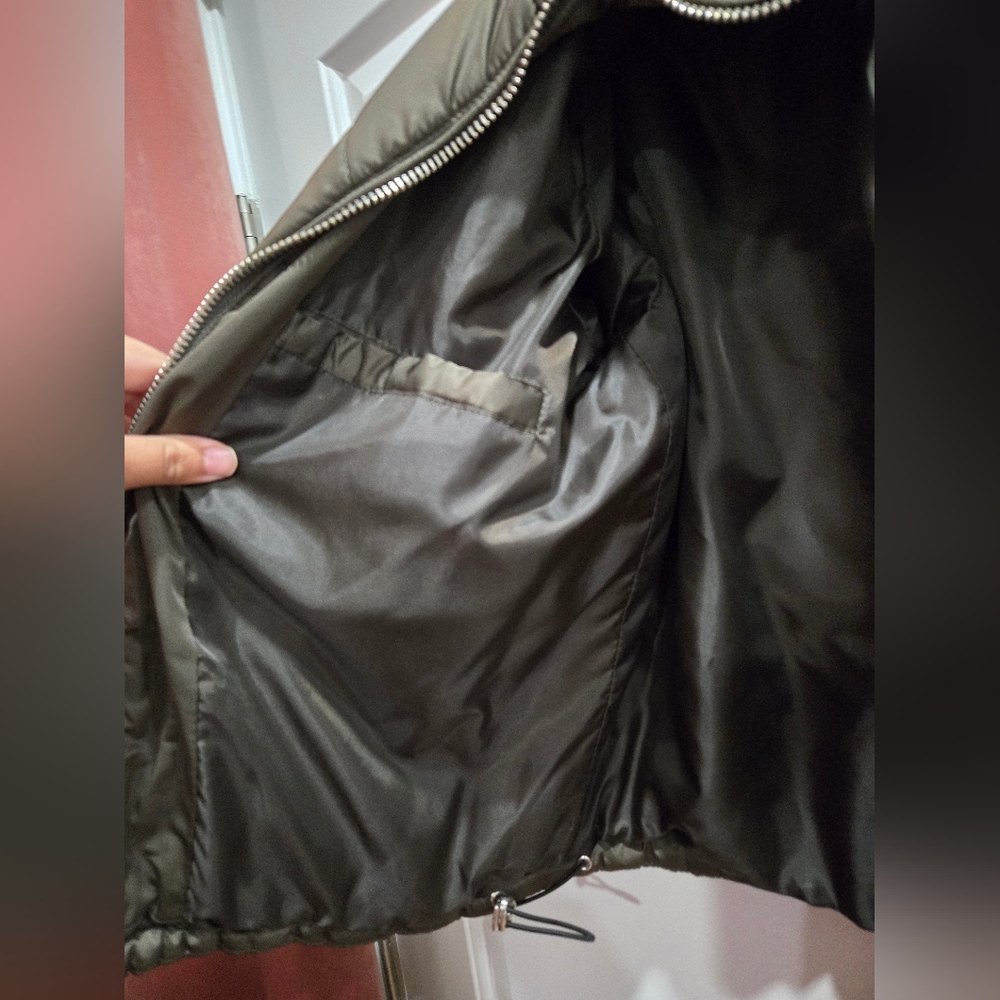 NWOT Romeo + Juliet Puffer Coat - Picture 2 of 3